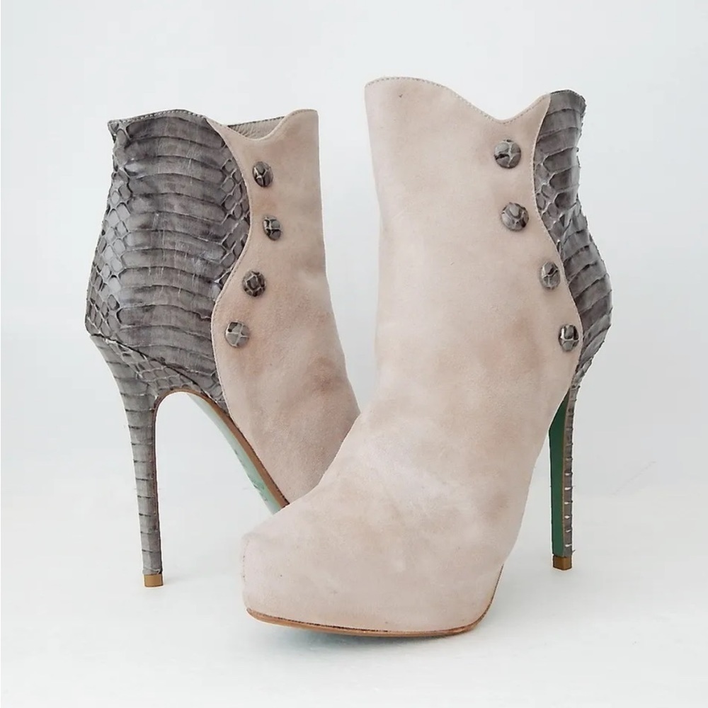 Donald J. Pliner, Stunning Lisa Chaneli Women Suede Ankle Boots,Size 8.5